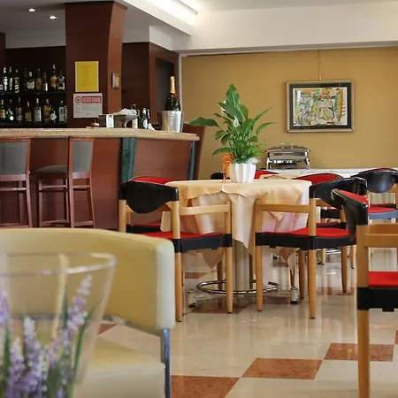호텔 Parc Casa Mia 3*